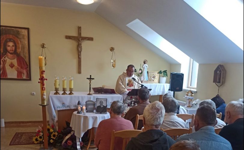 569040757_1293280375931573_2352234872578373091_n