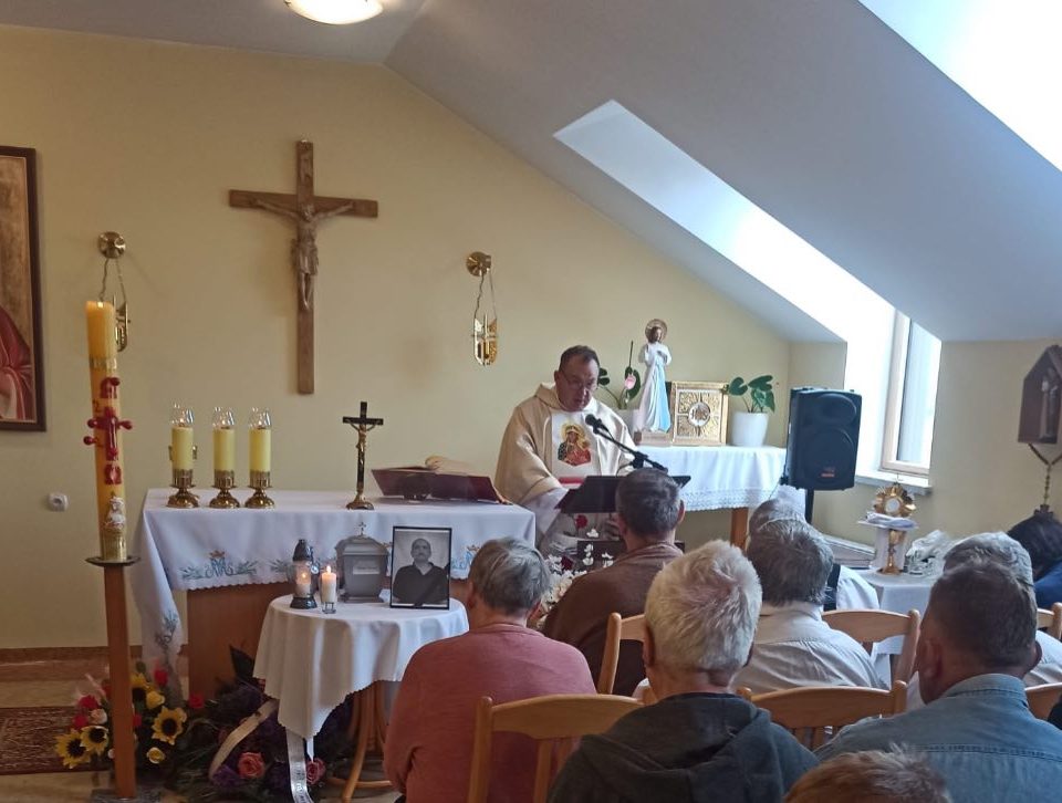 569040757_1293280375931573_2352234872578373091_n